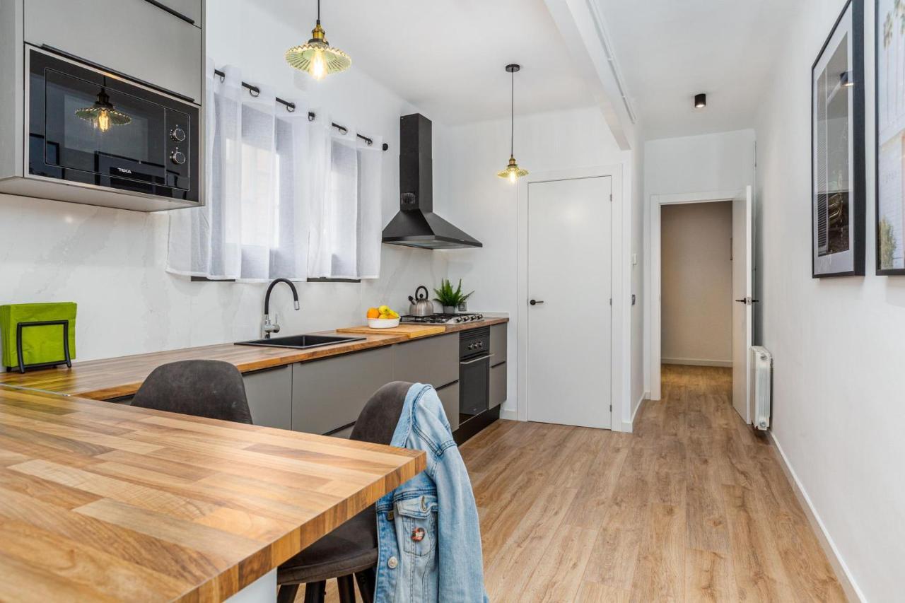 Simply Stunning - Hidden Gem, Heart Of Poble Sec Apartment Barcelona Ngoại thất bức ảnh