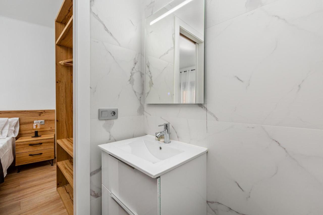 Simply Stunning - Hidden Gem, Heart Of Poble Sec Apartment Barcelona Ngoại thất bức ảnh