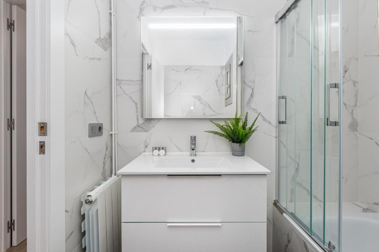 Simply Stunning - Hidden Gem, Heart Of Poble Sec Apartment Barcelona Ngoại thất bức ảnh
